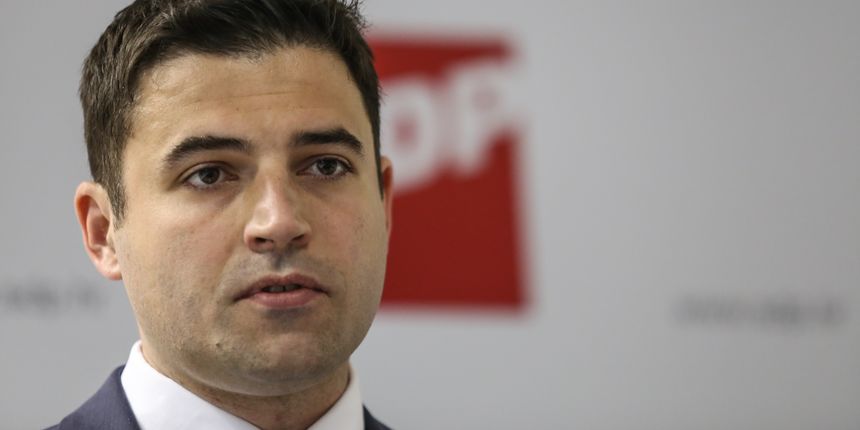 Davor Bernardić Davor Bernardić