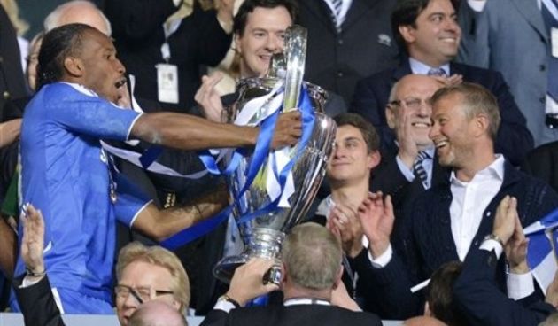 Didier Drogba i Roman Abramovič, Foto: AP Photo