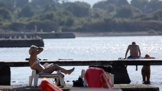 Bablje ljeto na zadarskim plažama 9. listopada 2014, Foto: Filip Brala/PIXSELL Bablje ljeto na zadarskim plažama 9. listopada 2014, Foto: Filip Brala/PIXSELL