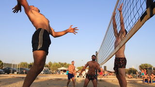 Na plaži Punta u Bibinjama održan 6. Memorijalni turnir u odbojci na pijesku za Tomislav Sikirića – Siku. Foto: Leo Banić Na plaži Punta u Bibinjama održan 6. Memorijalni turnir u odbojci na pijesku za Tomislav Sikirića – Siku. Foto: Leo Banić