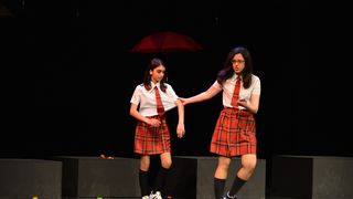 HNK Zadar: Premijera predstave “Tko i što brani”, Igrajmo se HNK Zadar: Premijera predstave “Tko i što brani”, Igrajmo se