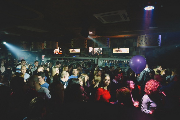 Hari Rončević @Maraschino Bar. Foto: Iva Perinčić Hari Rončević @Maraschino Bar. Foto: Iva Perinčić