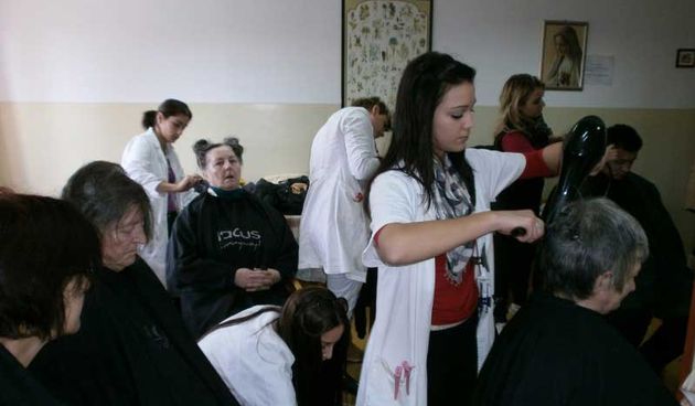 Besplatne frizure u Domu za odrasle osobe Zemunik, foto: dom-zemunik.hr