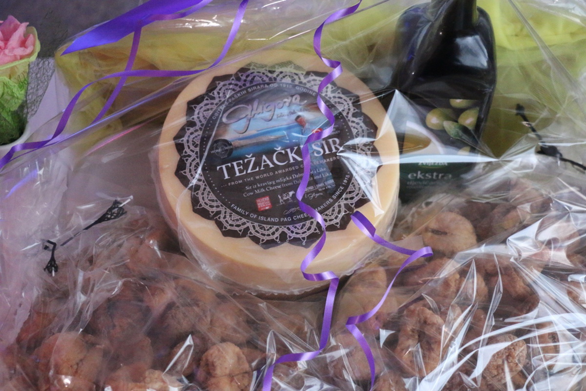 Virske maškare 2018: Defile maškaranih skupina i fešta uz “Koktelse”