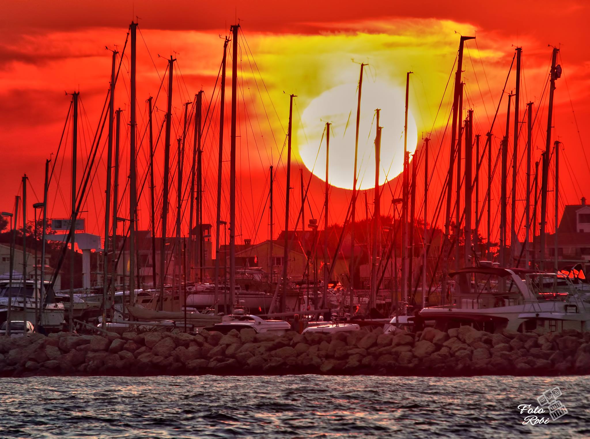 Kako ja vidim i koliko volim svoj grad. Foto: Roberto Lerga 1966. – 2016. Kako ja vidim i koliko volim svoj grad. Foto: Roberto Lerga 1966. – 2016.
