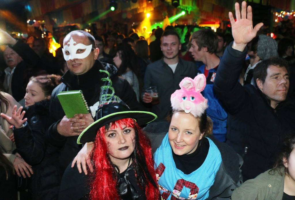 Virske maškare: Maja Šuput zapalila ledenu virsku večer Virske maškare: Maja Šuput zapalila ledenu virsku večer