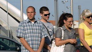 Mladez HDZ-a polozila vijenac na spomenik Kresimira Cosica