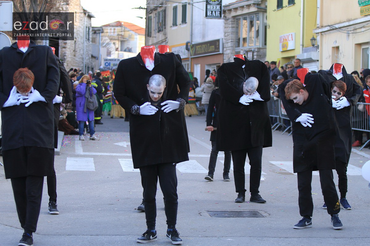 Maškarana povorka Velike Bake u Murteru
