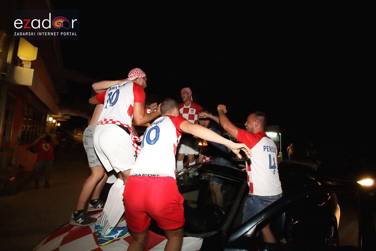 Bibinje: Navijanje za Vatrene i fešta nakon pobjede nad Rusijom