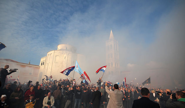 Ante Gotovina s građanima na Forumu (foto:Saša Čuka)