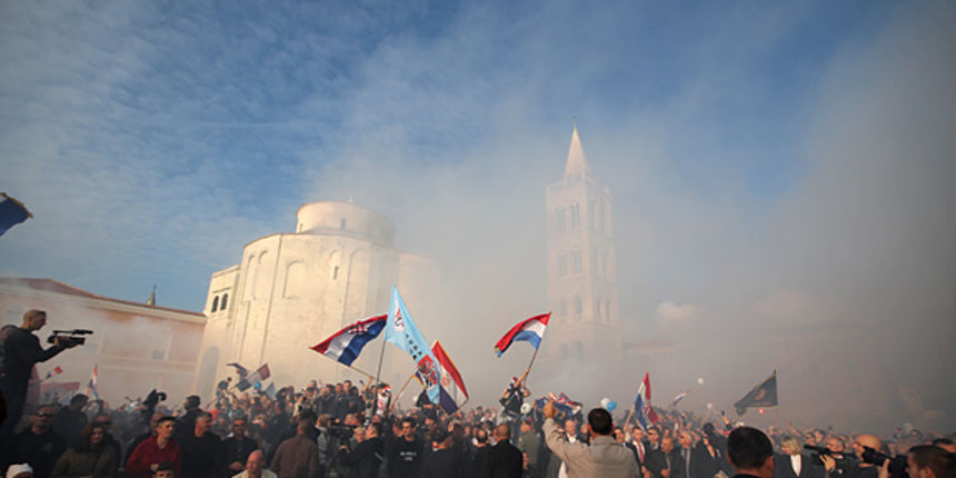 Ante Gotovina s građanima na Forumu (foto:Saša Čuka) Ante Gotovina s građanima na Forumu (foto:Saša Čuka)