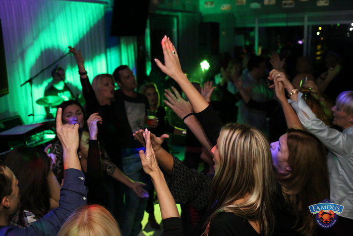 Friday Night Live: Cotton Club @ Famous Beach Bar & Grill 21. listopada 2016. Friday Night Live: Cotton Club @ Famous Beach Bar & Grill 21. listopada 2016.