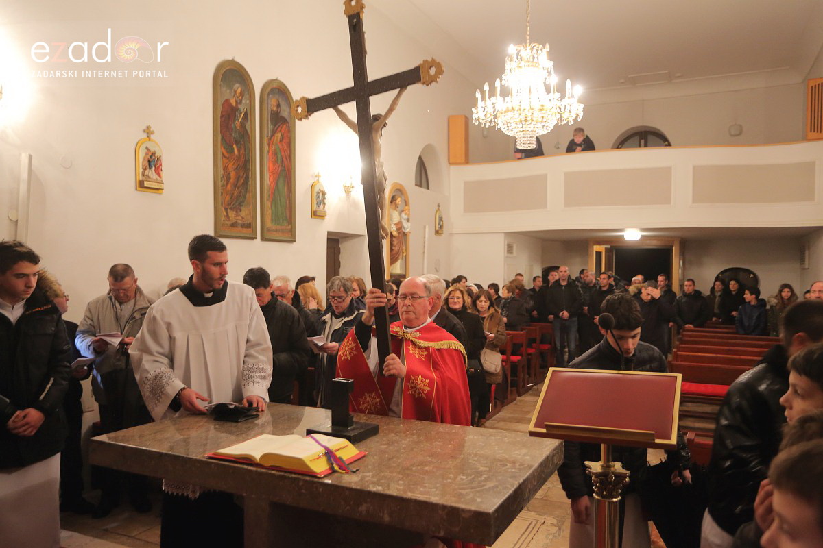 Bibinje: Tradicionalna procesija s Križem na Veliki Petak