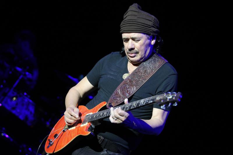 29.07.2013., Zadar – Svjetski poznati gitarist Carlos Santana nastupio je ispred zadarskih Jazina pred nekoliko desetaka tisuca posjetitelja. Photo: Dino Stanin/PIXSELL 29.07.2013., Zadar – Svjetski poznati gitarist Carlos Santana nastupio je ispred zadarskih Jazina pred nekoliko desetaka tisuca posjetitelja. Photo: Dino Stanin/PIXSELL