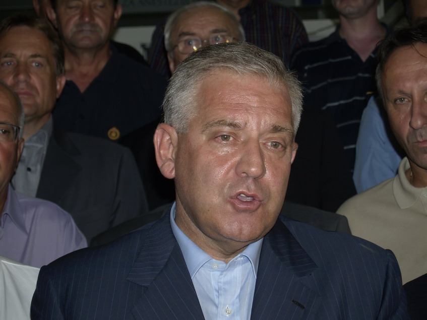 Sanader u posjeti ozljedjenim vatrogascima