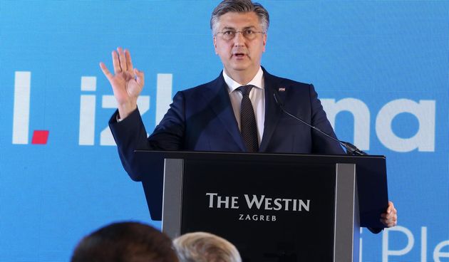 U hotelu Westin predstavljene su liste kandidata Hrvatske demokratske zajednice za I., II. i VI. izbornu jedinicu. Predsjednik HDZ-a Andrej Plenkovic