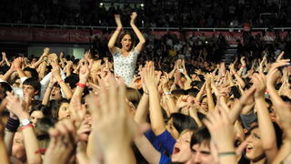 Zadar, 070510
U sklopu velike Gibonnijeve turneje Toleranca tour 2010, odrzan je koncert u Zadru u dvorani Kresimira Cosica na Visnjiku. 
Foto: Andrija Lucic / CROPIX