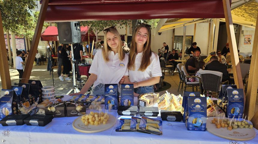 Brojni posjetitelji na manifestaciji Pag na meniju Brojni posjetitelji na manifestaciji Pag na meniju