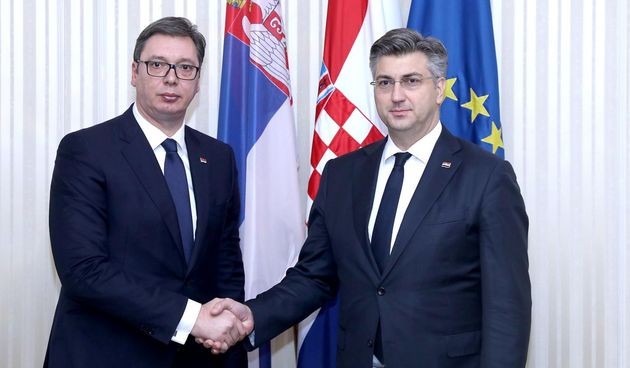 Predsjednik Vlade RH Andrej Plenkovic susreo se s predsjednikom Republike Srbije Aleksandrom Vucicem u zgradi Vlade. Izaslanstvo Republike Srbije predvodjeno predsjednikom u dvodnevnom je posjetu Hrvatskoj.