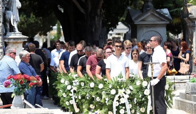 Na zadarskom Gradskom groblju na posljednji počinak ispraćena Sara Čirjak