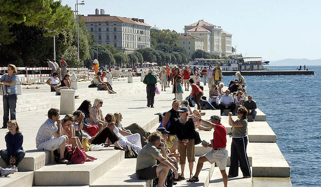 Image 1185677 (auto)