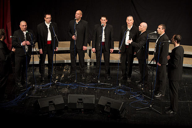 HNK Zadar: “Ljubi s ljubavlju”, foto: Leo Banić HNK Zadar: “Ljubi s ljubavlju”, foto: Leo Banić