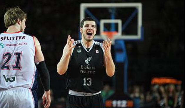Tiago Splitter i Marko Banic, Foto: acb.com