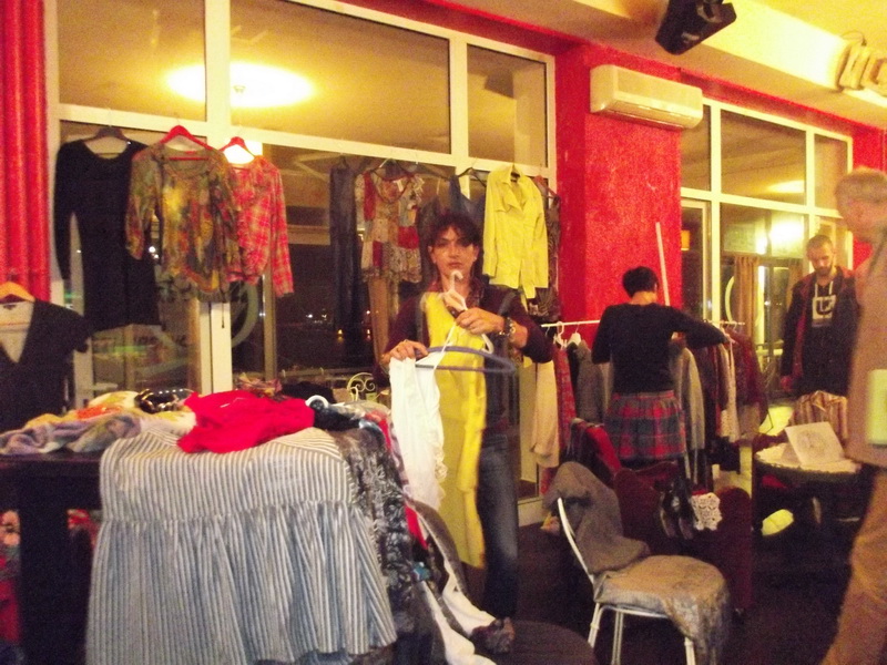 Buvljak u Q baru Buvljak u Q baru