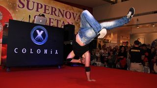 Image 685867 (auto) Image 685867 (auto)