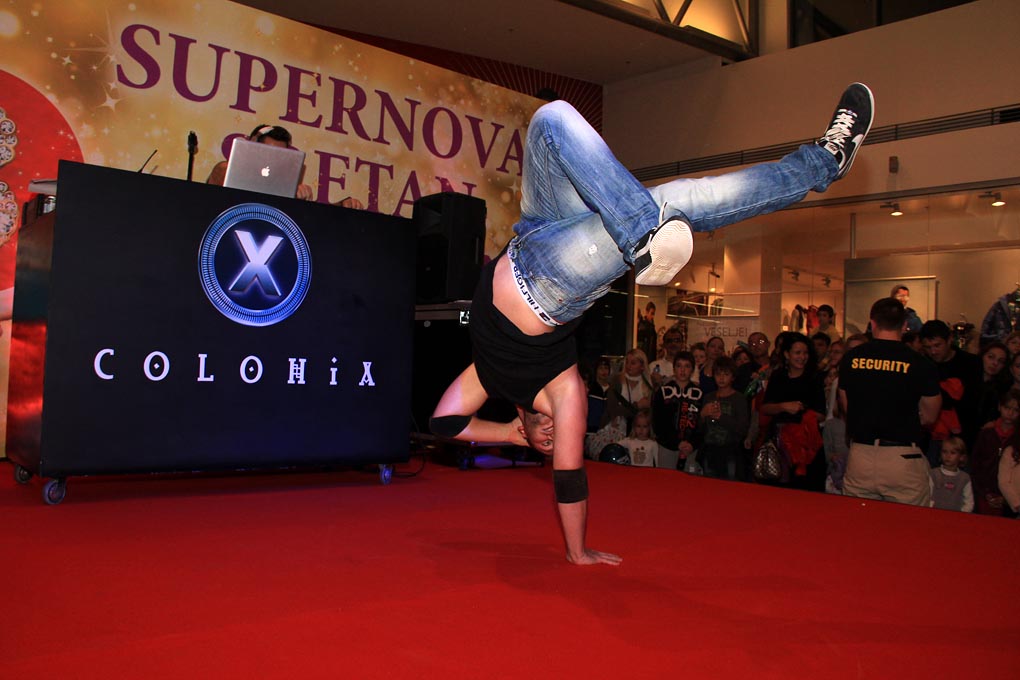 Image 685867 (auto) Image 685867 (auto)