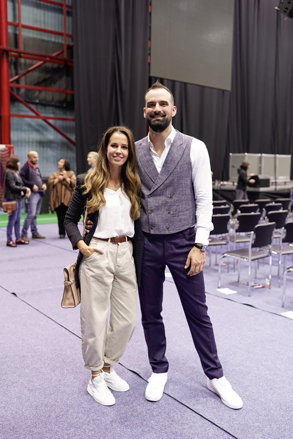 Stand up comedy večer: Ivan Šarić u Domu sportova Stand up comedy večer: Ivan Šarić u Domu sportova