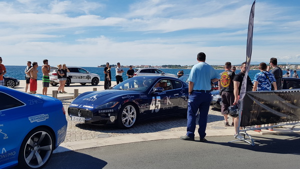 Pink Wing, jedinstvena gastro-turistička karavana luksuznih automobila gostovala je u Zadru na Pozdravu suncu. Foto: Mladen Malik