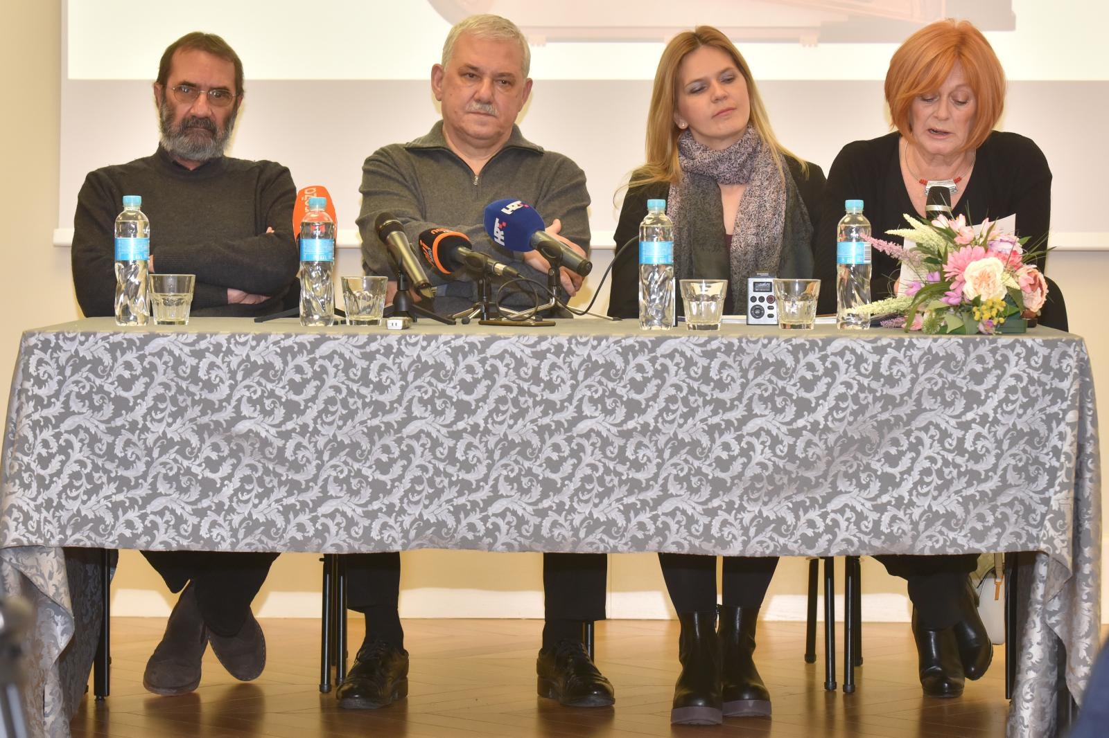 U Kneževoj palači predstavljen novi koncertni klavir