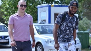 Britanski turist Leon Mitchell, o kojem su zadarski taskisti skrbili nakon što je prevaren i opljačkan ostao bez novca danas se vraća u London.  Photo: Dino Stanin/PIXSELL