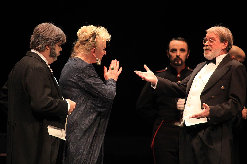 Gospoda Glembajevi u HNK Zadar, foto: Iva Perinčić Gospoda Glembajevi u HNK Zadar, foto: Iva Perinčić