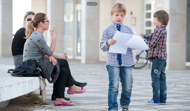 Zadar, 290312.
Danas se u kulturnoj udruzi / centru ” Planet BB ” odrzala audicija za ulogu u popularnoj TV seriji “Larin izbor”. Sudjelovali su djecaci u dobi 6 – 10 godina.
Na fotografiji: djecaci vjezbaju tekst pred audiciju.
Foto: Luka Gerlanc / CROPI