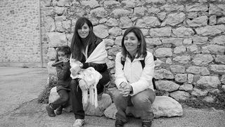 Top model Lorena Dias Terezinho i njena sestra Mara Dias, pronašle davno izgubljenu obitelj u Bibinjama, foto: Leo Banić Top model Lorena Dias Terezinho i njena sestra Mara Dias, pronašle davno izgubljenu obitelj u Bibinjama, foto: Leo Banić