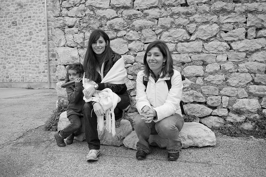 Top model Lorena Dias Terezinho i njena sestra Mara Dias, pronašle davno izgubljenu obitelj u Bibinjama, foto: Leo Banić Top model Lorena Dias Terezinho i njena sestra Mara Dias, pronašle davno izgubljenu obitelj u Bibinjama, foto: Leo Banić