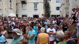 Split: Svakog dana car Dioklecijan i njegova supruga Priska pozdravljaju građane