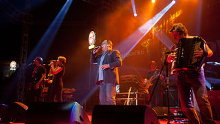 Karlovacko live: Halid Beslic i Crvena jabuka u dvorani Kresimir Cosic u Zadru, Foto: Leo Banic Karlovacko live: Halid Beslic i Crvena jabuka u dvorani Kresimir Cosic u Zadru, Foto: Leo Banic