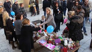 Vukovaru ZaDar na Narodnom trgu, foto: Iva Perinčić Vukovaru ZaDar na Narodnom trgu, foto: Iva Perinčić