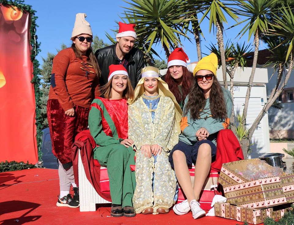 Sveta Luce razveselila i darivala virske mališane Sveta Luce razveselila i darivala virske mališane