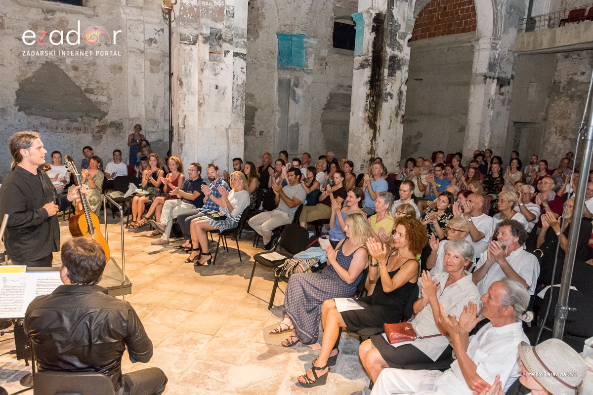 59. Glazbene večeri u sv. Donatu: Orkestar Epoque i gitarist Krešimir Bedek @ Crkva sv. Nikole