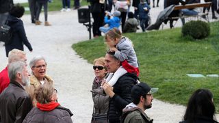 Bivši partner Jelene Veljače, Dražen Čuček, stigao na Tomislavov trg s njihovom kćerkicom Lenom Bivši partner Jelene Veljače, Dražen Čuček, stigao na Tomislavov trg s njihovom kćerkicom Lenom