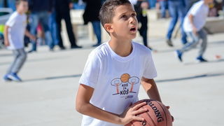 Basket na Forumu: Košarkaške legende protiv mlađih uzrasta KK Zadar Basket na Forumu: Košarkaške legende protiv mlađih uzrasta KK Zadar