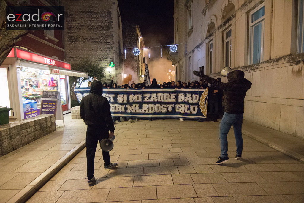 Okupljanje Tornada na Forumu i korteo do Krešinog doma Okupljanje Tornada na Forumu i korteo do Krešinog doma