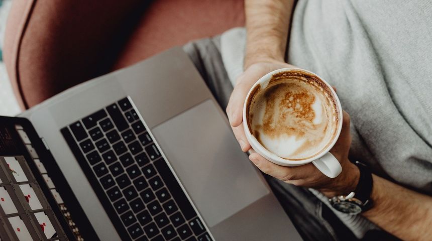 kompjuter laptop kava posao karijera kompjuter laptop kava posao karijera