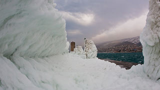 Senj u zagrljaju ledenog pokrivača, foto: Leo Banić