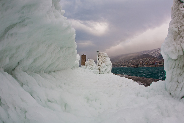 Senj u zagrljaju ledenog pokrivača, foto: Leo Banić