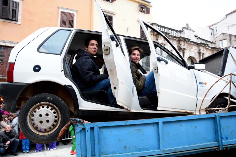 Stanarske maškare u karnevalskoj povorci, foto Iva Perinčić